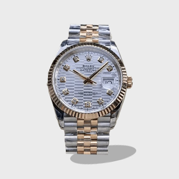 데이저스트 화이트 다이얼 /VS 126233/36mm /3235무브,166g, 두께 11.8mm