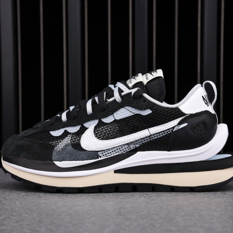 나이키  베이퍼 와플 사카이 5