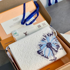 루이비통 LV x YK 포쉐트 보야주 M21681