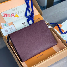 루이비통 포쉐트 보야주 M81556