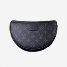 LV 문 크로스바디 모노그램 이클립스 M23835