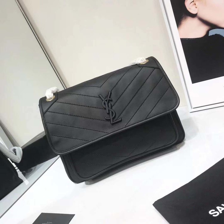 송아지가죽 라지 니키 체인백 /32X23X12