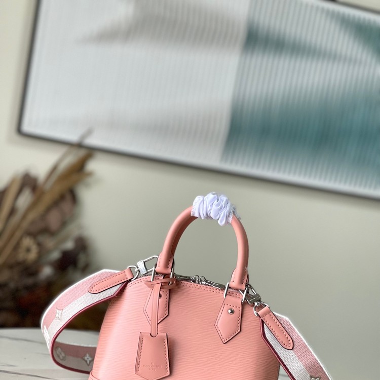 루이비통 알마 BB M22620