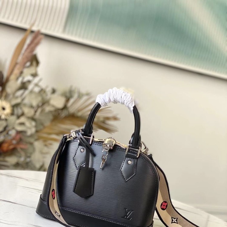 루이비통 알마 BB M22620