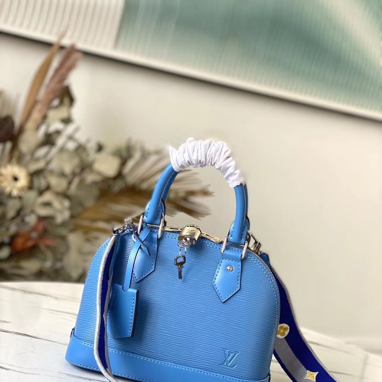 루이비통 알마 BB M22620