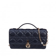 디올 LADY DIOR 클러치 백 체인 백 0980 21*11.5*4.5cm