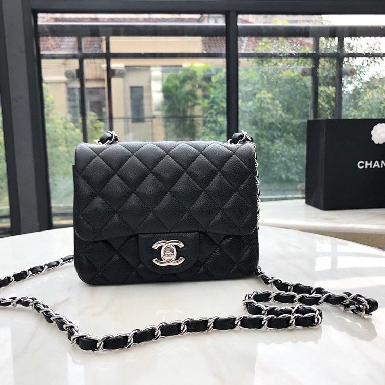 캐비어 클래식 미니 플랩백 쁘띠삭 1115 / 17x13x7