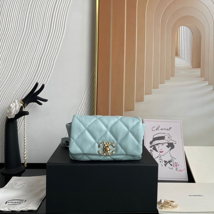 샤넬 19 벨트백 / 20cm