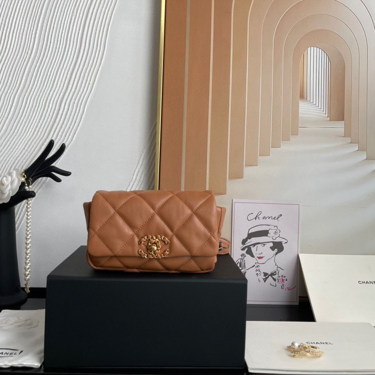 샤넬 19 벨트백 / 20cm