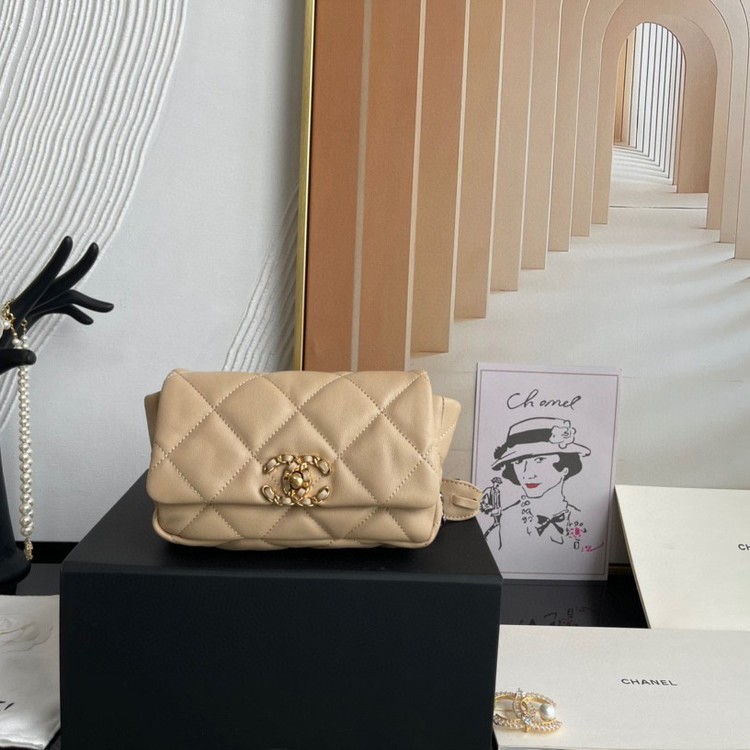 샤넬 19 벨트백 / 20cm