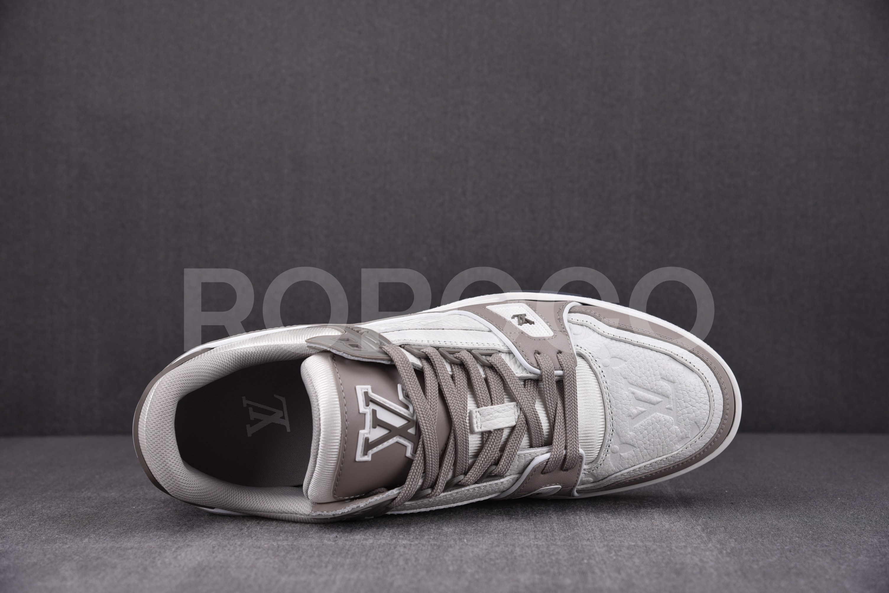 001aba2cfab51.jpg