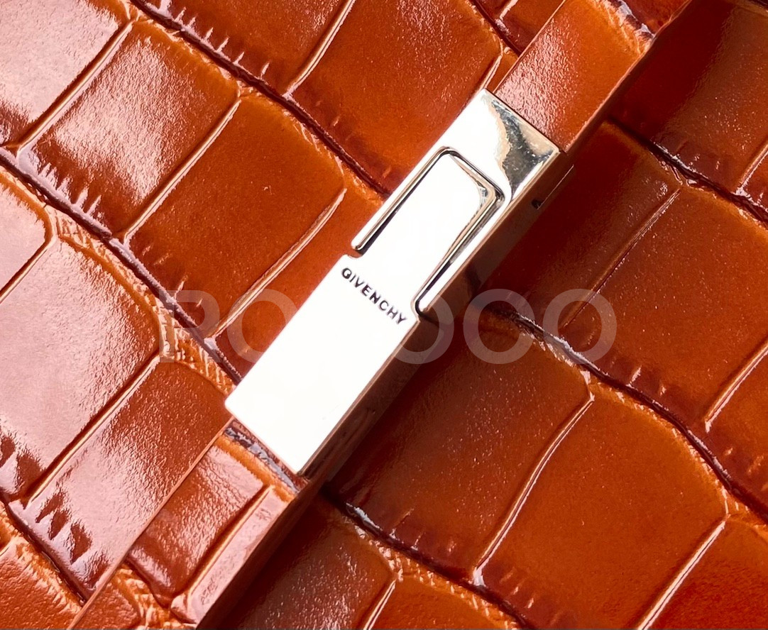 237d7de60035d.jpg