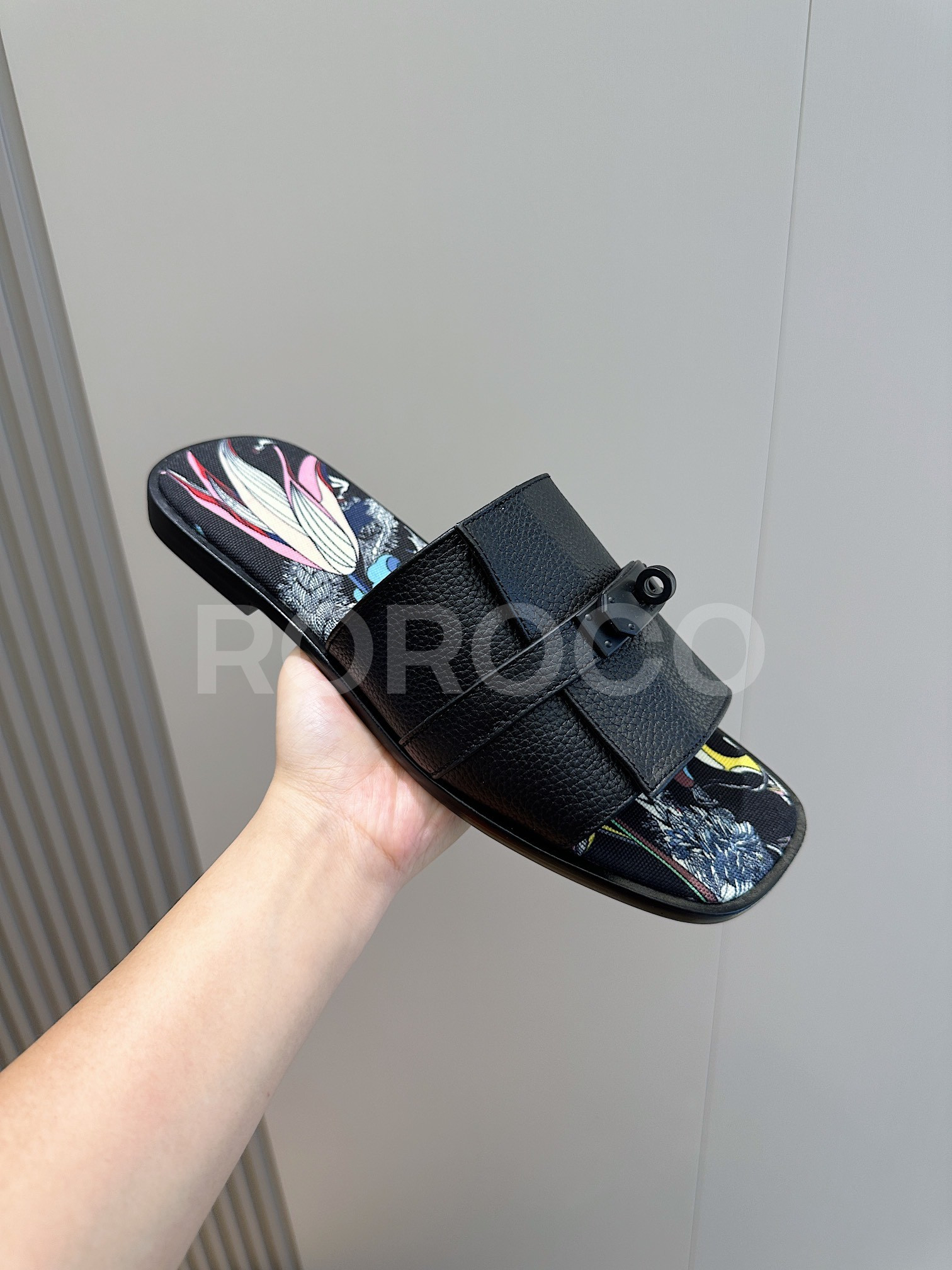 242af3e9708aa.jpg
