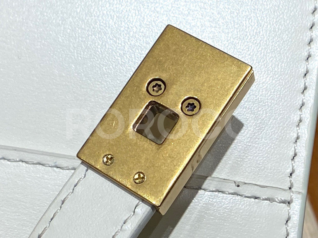 728637230593b.jpg