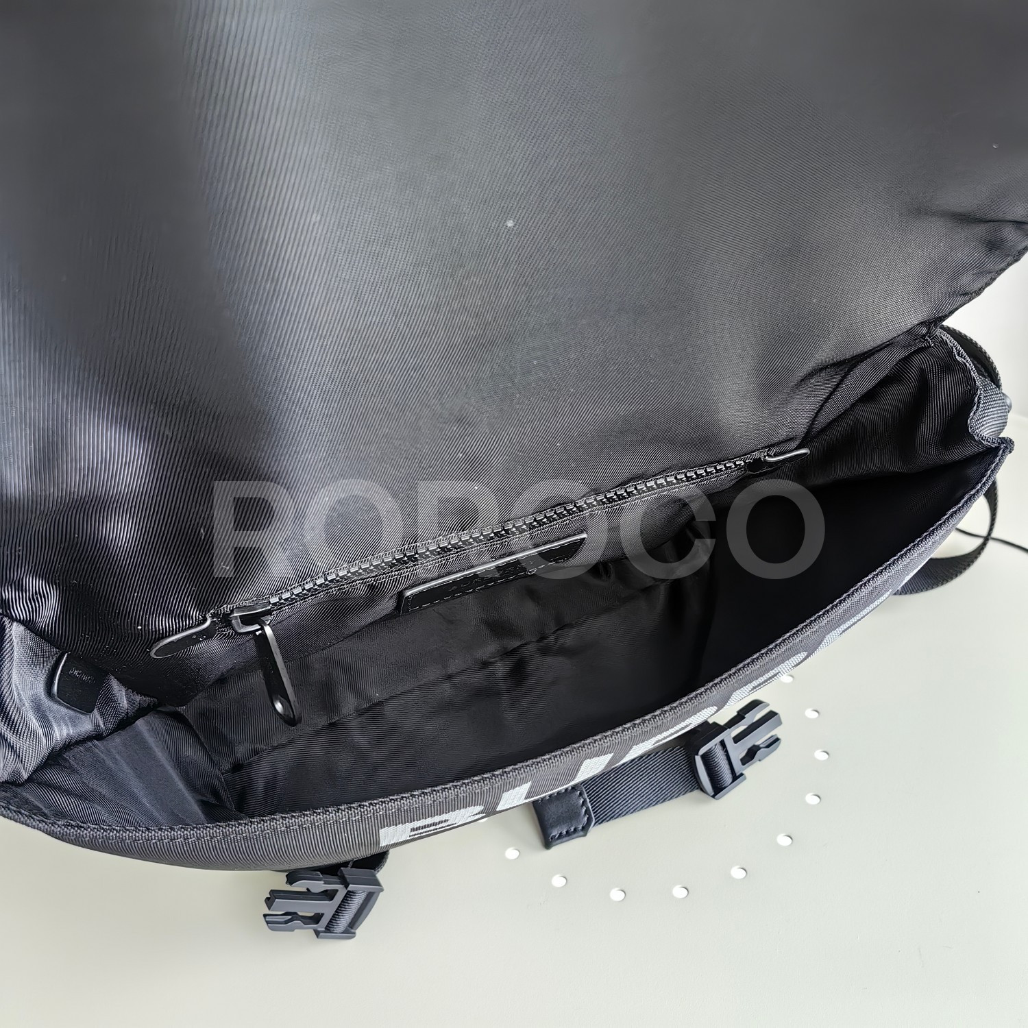 8497abb71db22.jpg