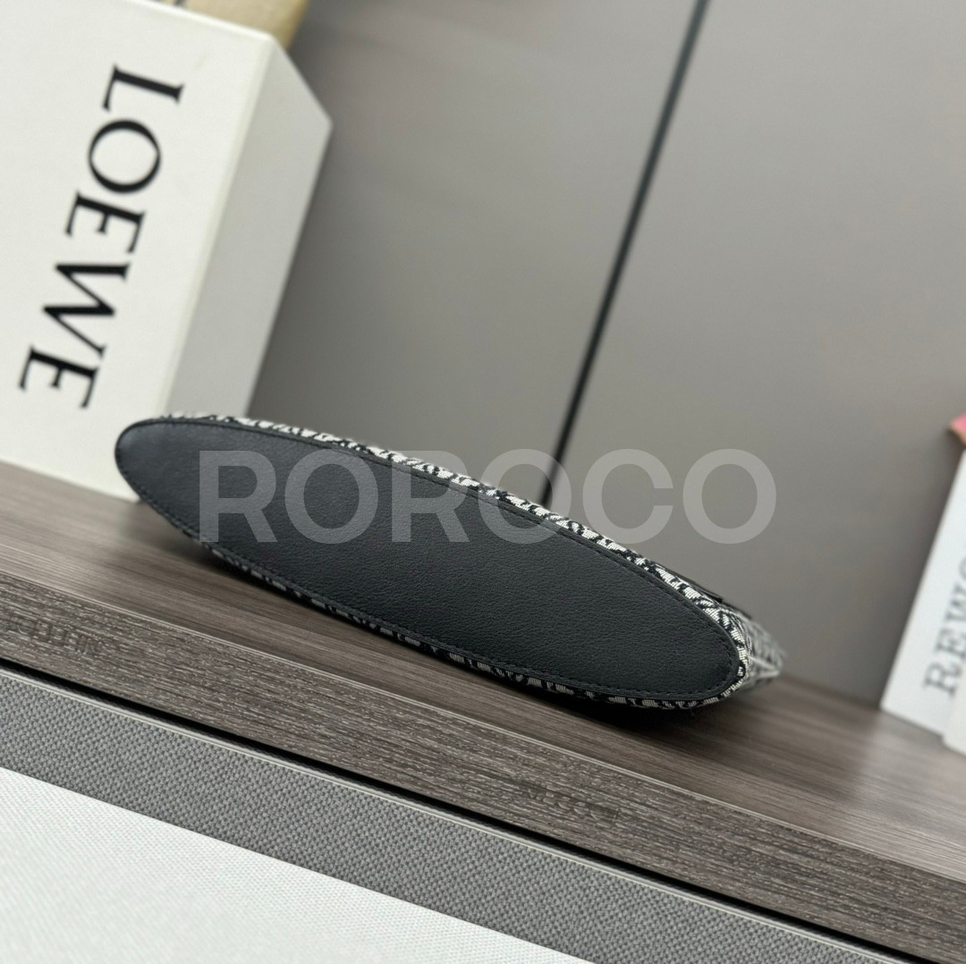 97950f563eece.jpg