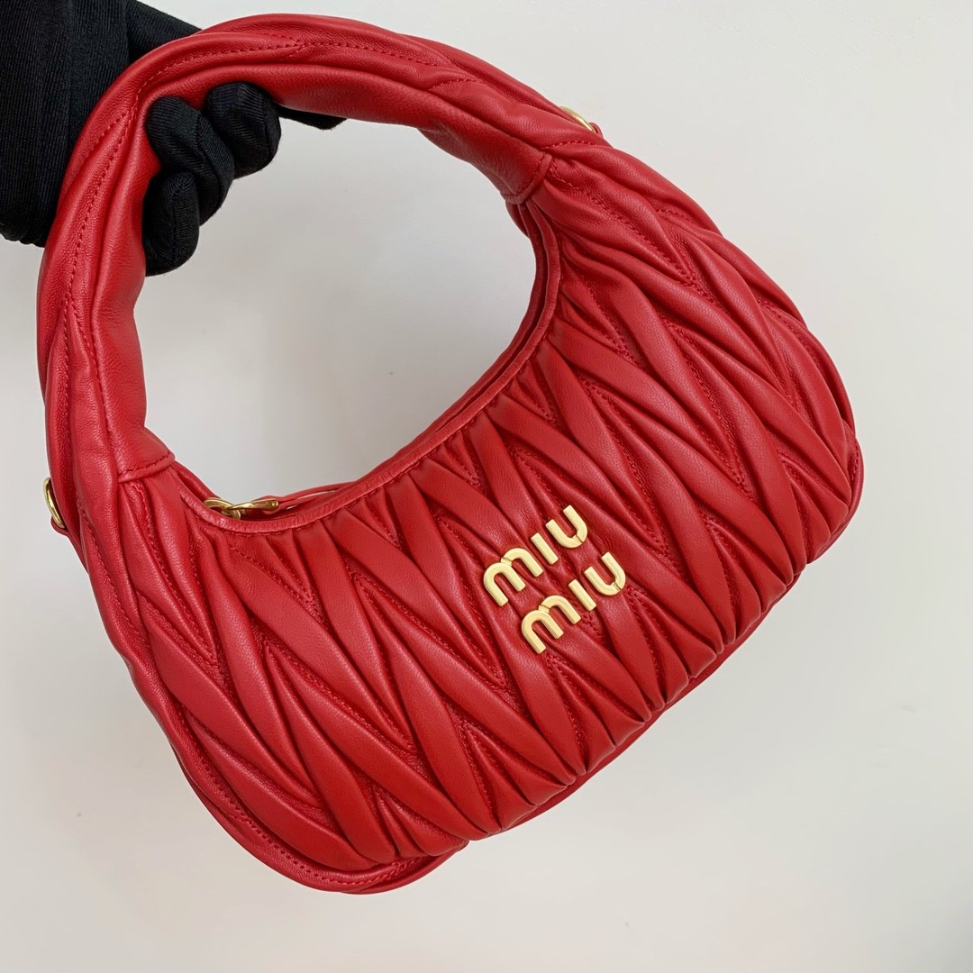 0c2547cdd9010.jpg