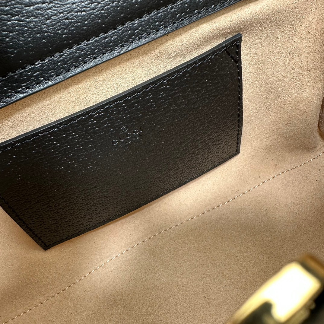 21c758870fbb2.jpg