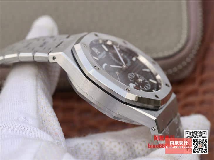 3caa14e830bed.jpg