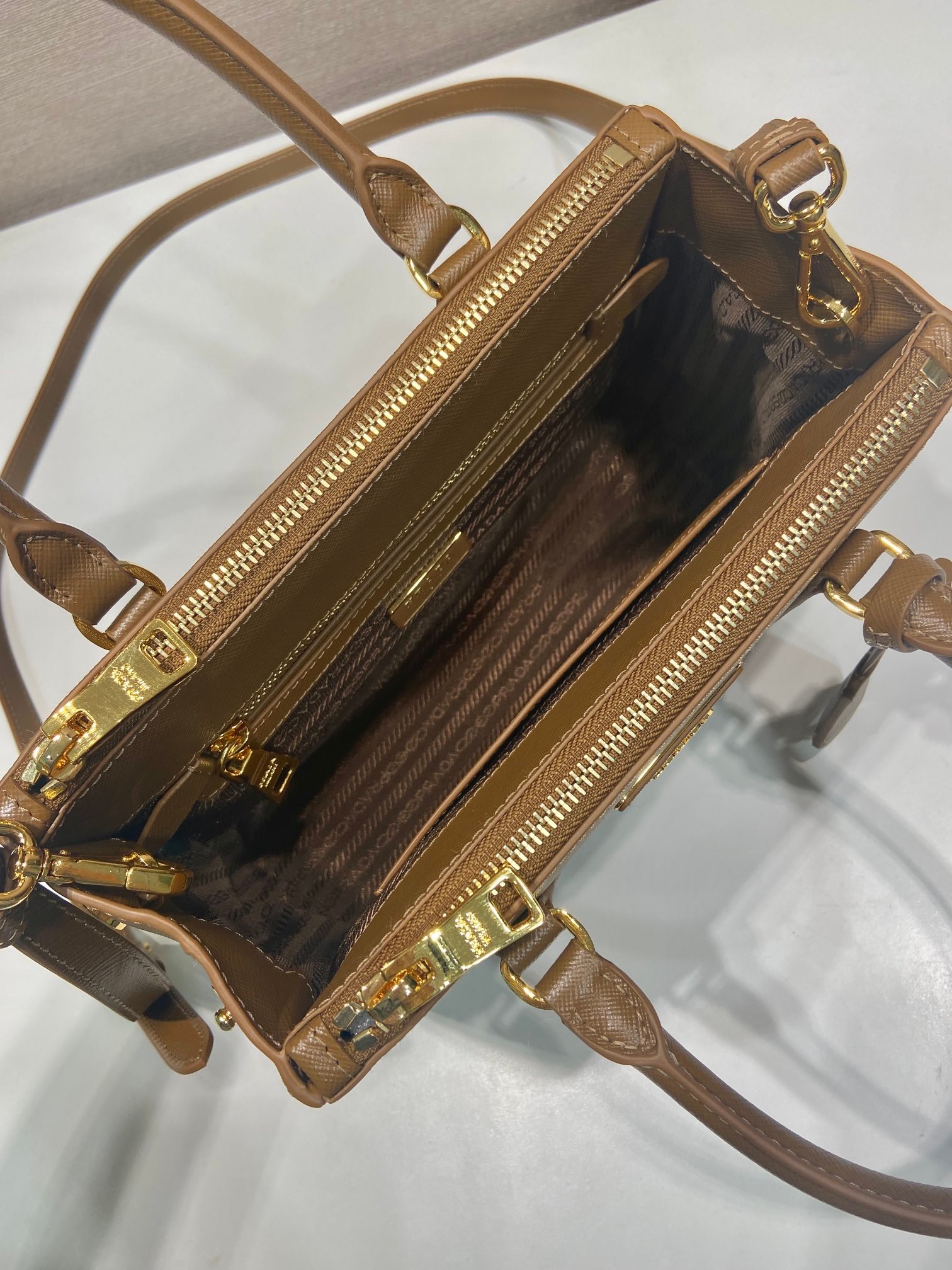 c77606cc240aa.jpg
