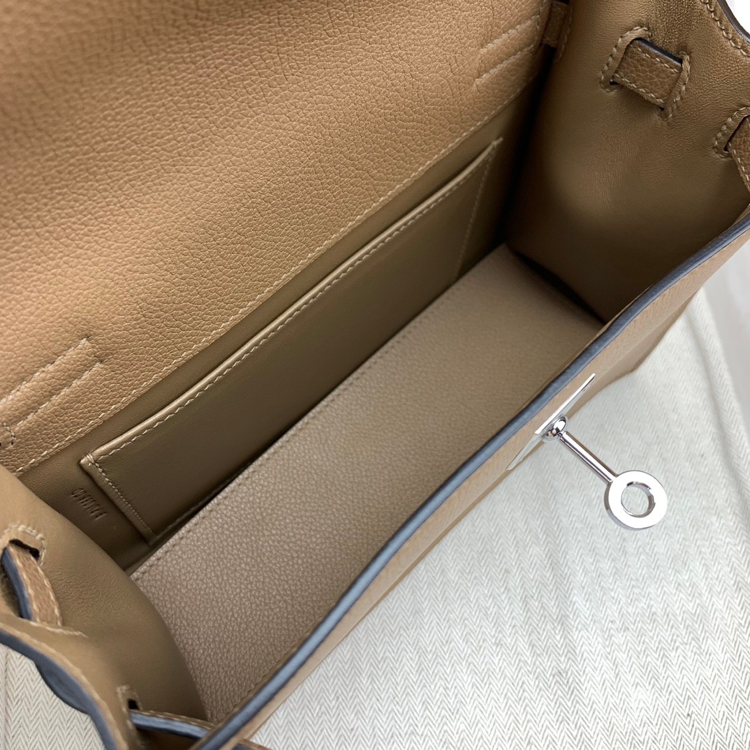 df18ed8776cff.jpg
