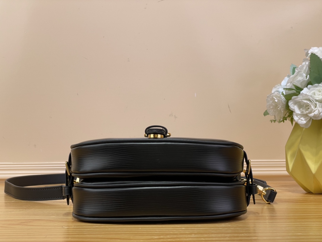 f24de0c5286a0.jpg