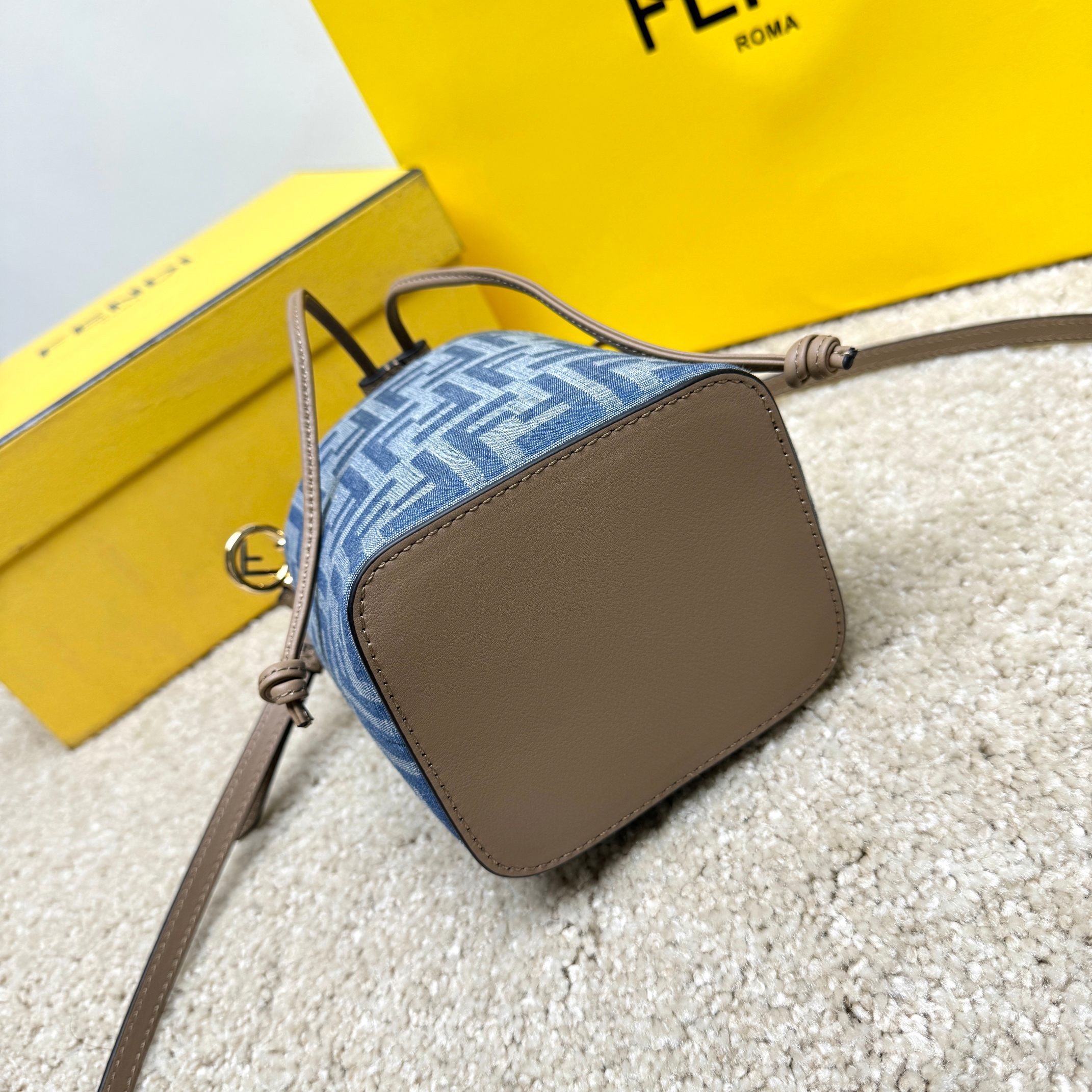 f682d4ffafe9a.jpg