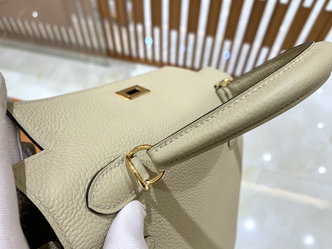 fa794e3c3441e.jpg